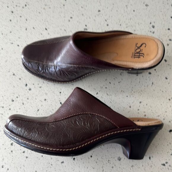 Sofft Women's Size 8.5 Brown Leather Clogs Mules Floral Tooled Slip On Shoes EUC - Picture 1 of 12